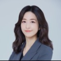 Naomi Jeehee Yang photo